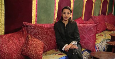 إبنة الفنانة المغربية نعيمة المشرقي تشعل مواقع التواصل الاجتماعي في أول ظهور لها