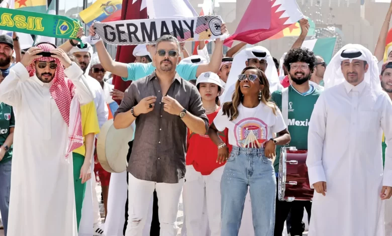 حاتم عمور يمثل المغرب في أغنية “أرض المونديال”