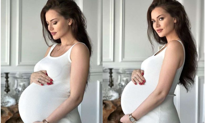 الممثلة التركية فهرية أفجان تعلن اقتراب موعد ولادة طفلها الثاني